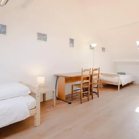 Appt Confort & Jardin A Quelques Pas De La Appartement